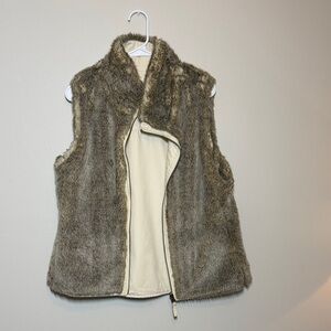 Source Unknown Faux Fur Vest in Brown and Cream